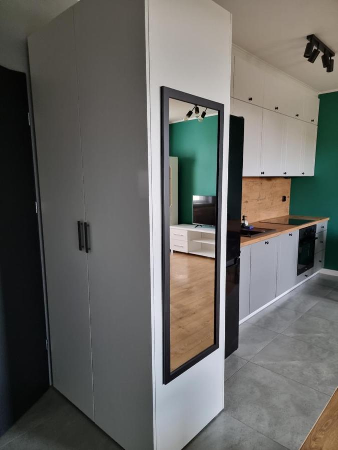 Nowy Piekny Apartament Spokojna Okolica, Zielono, W Poblizu Basen, Silownia, Galerie, Lotnisko 8 Min Apartment
